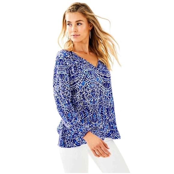 Lilly Pulitzer Willa Tunic Top Taverna Tile Allover Size M - Picture 1 of 7